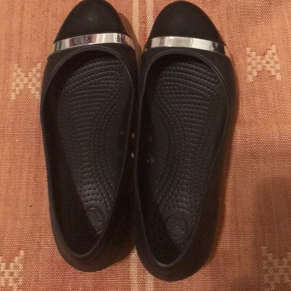 Crocs Women’s Size 8 Black Flats